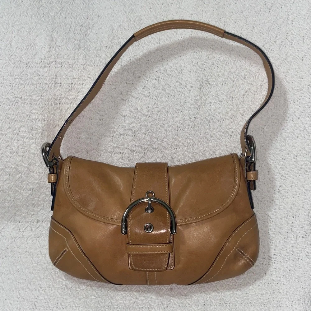 RARE HTF Coach Soho 9247 British Tan Y2K Hobo Shoulder Bag
